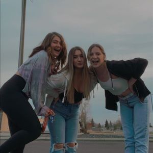 Meet your Posher, Kaitlyn